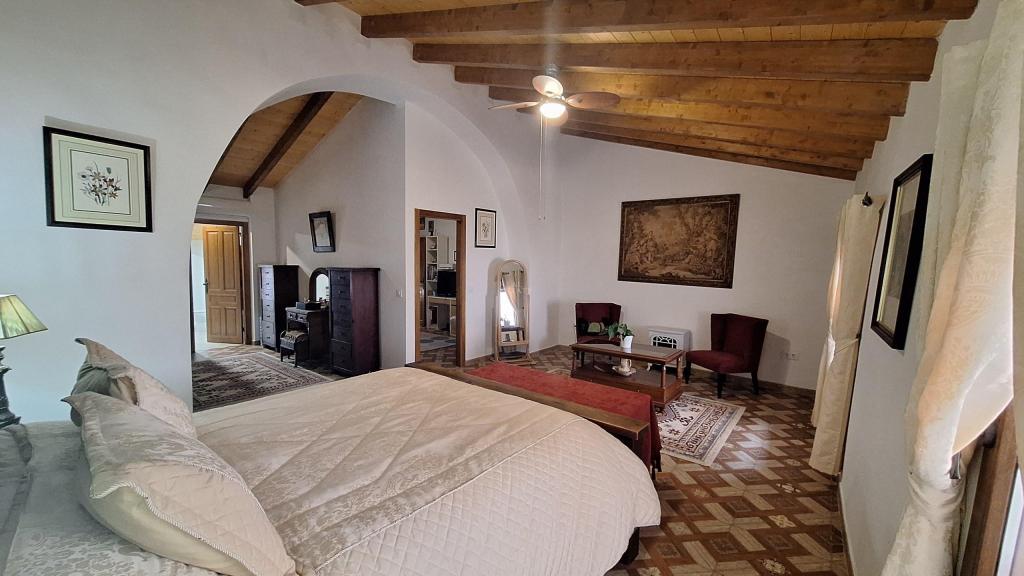 4 bed townhouse in Pego