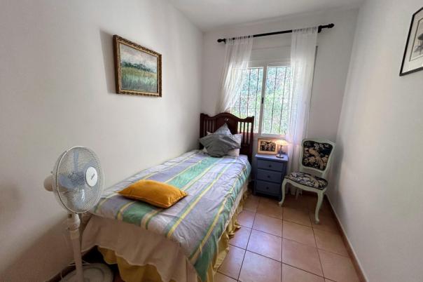 3 bed apartment in Jalón