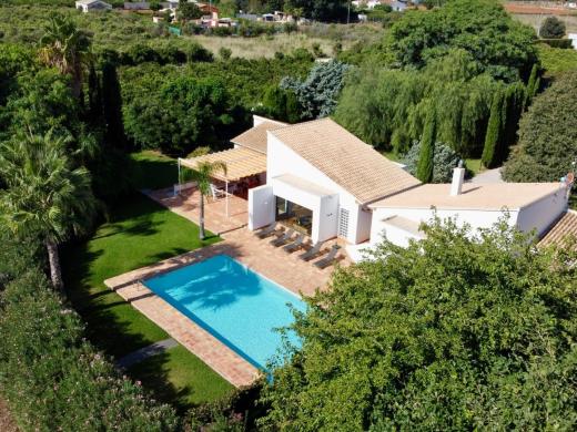 5 bed villas in Denia