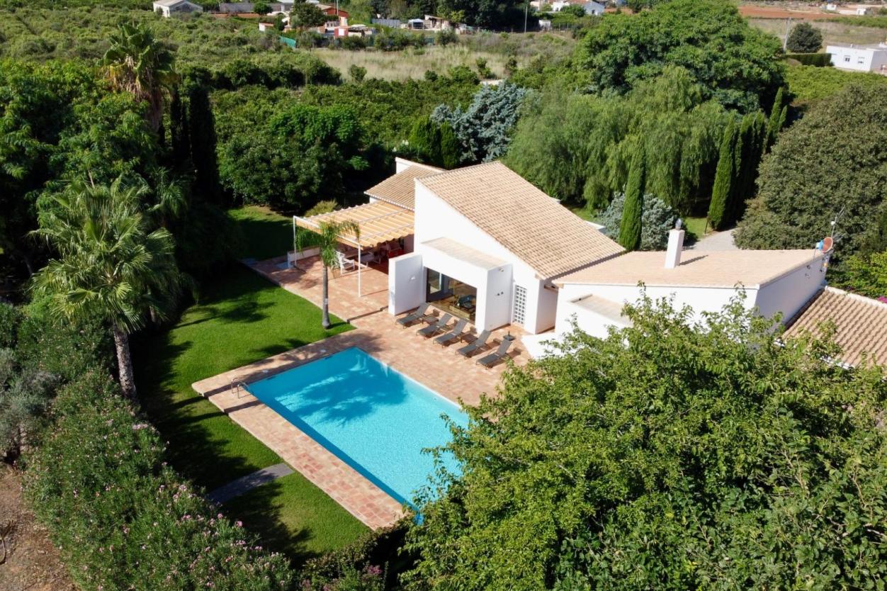 5 bed villas in Denia