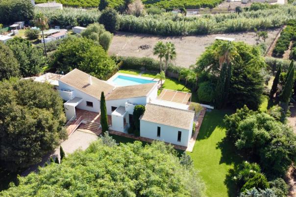 5 bed villas in Denia