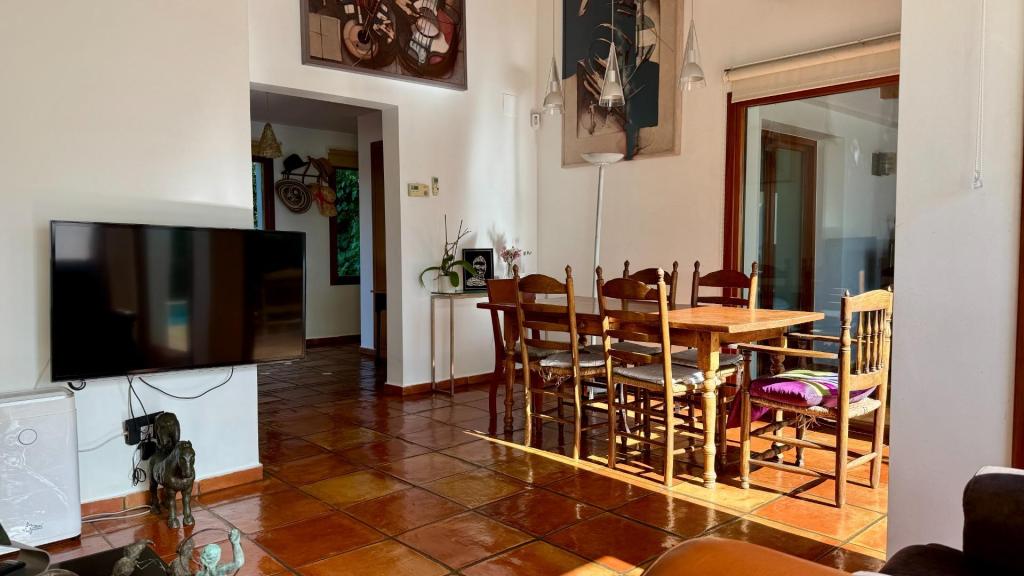 5 bed villas in Denia