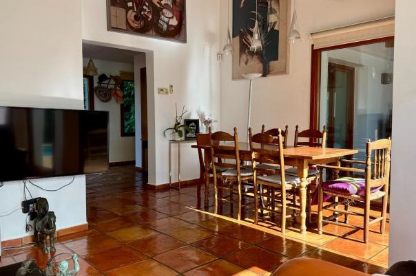 5 bed villas in Denia