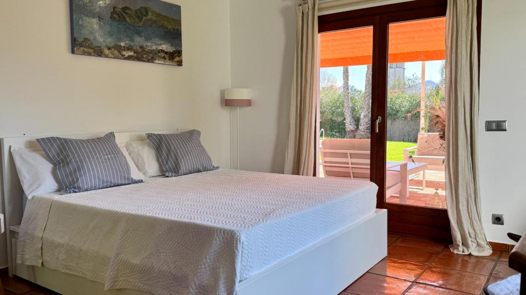 5 bed villas in Denia