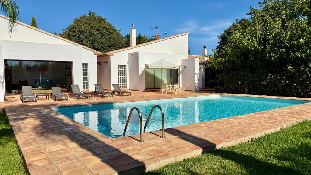 5 bed villas in Denia