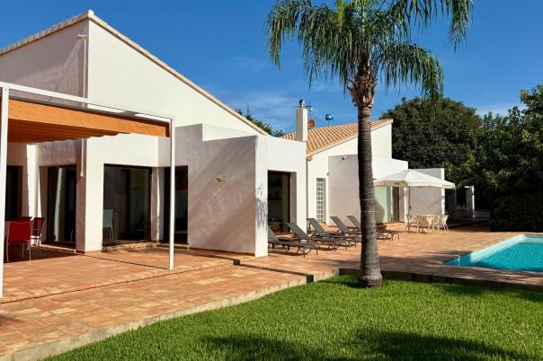 5 bed villas in Denia