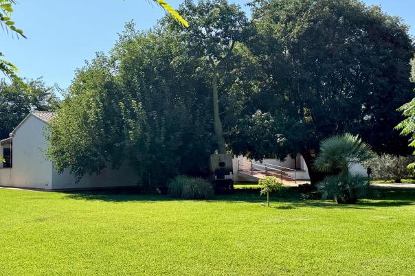 5 bed villas in Denia