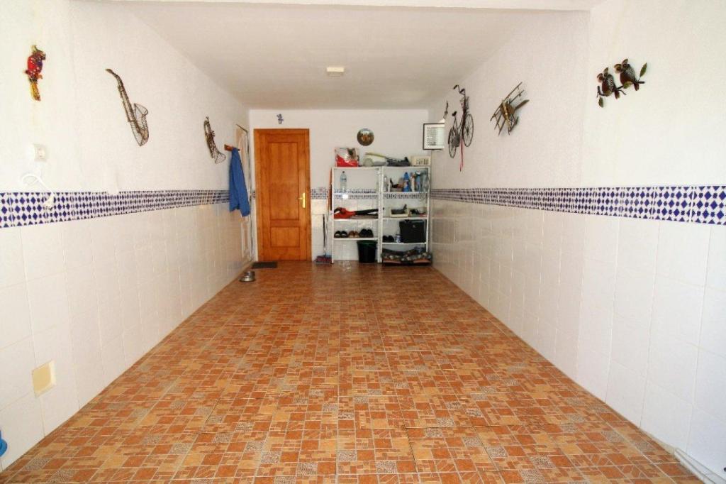 5 bed villa in Torrevieja