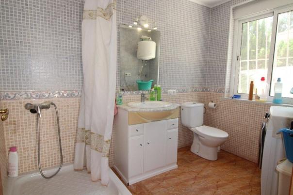 5 bed villa in Torrevieja