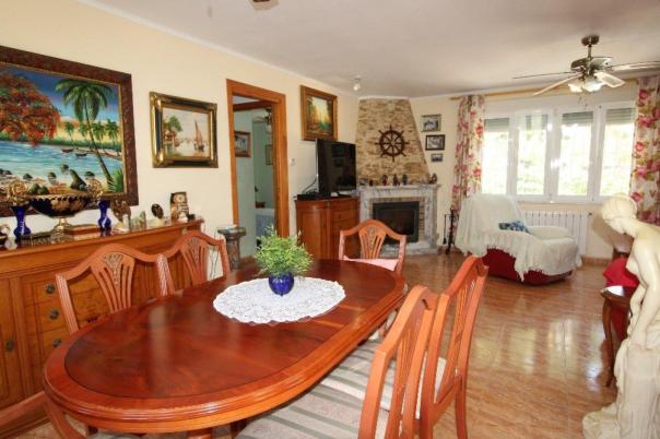 5 bed villa in Torrevieja
