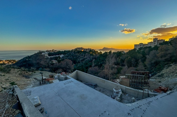 4 bed villa in Altea