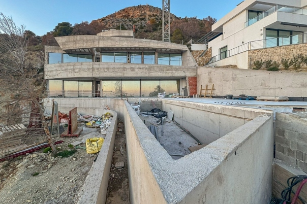 4 bed villa in Altea