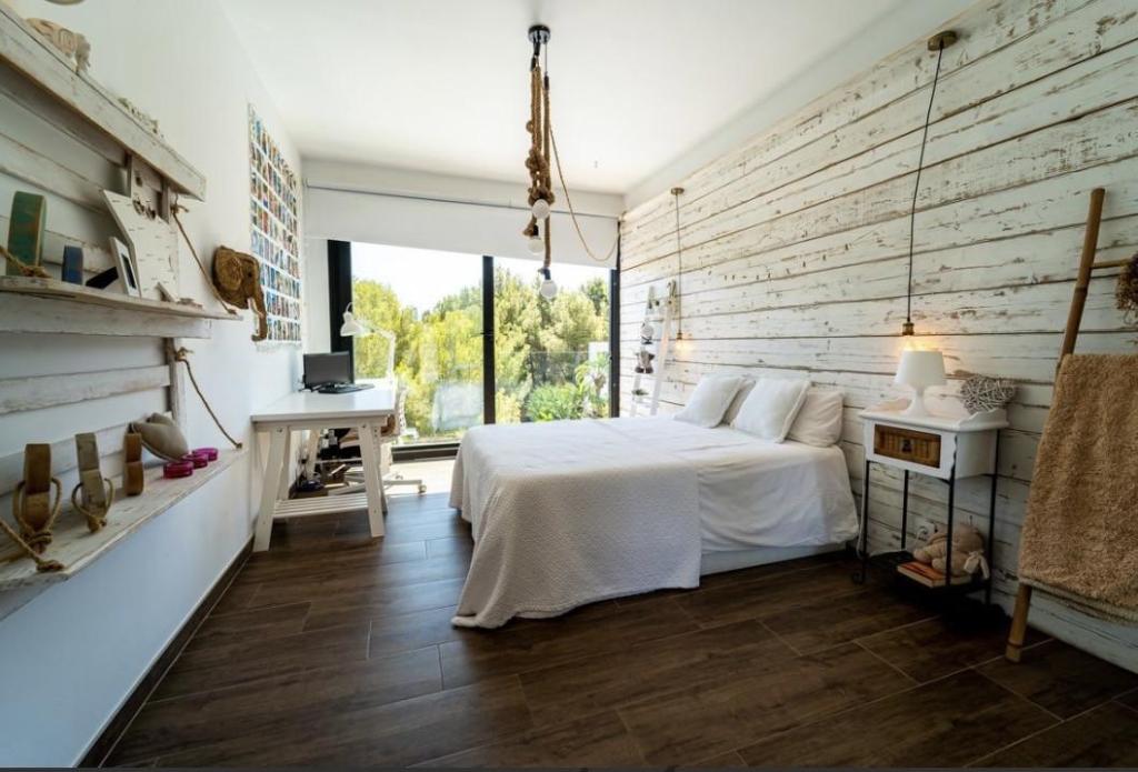 4 bed villa in Denia