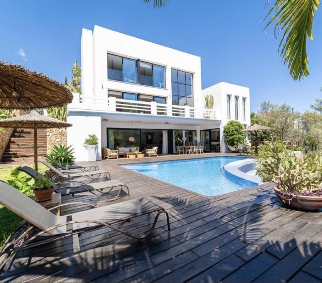 4 bed villa in Denia