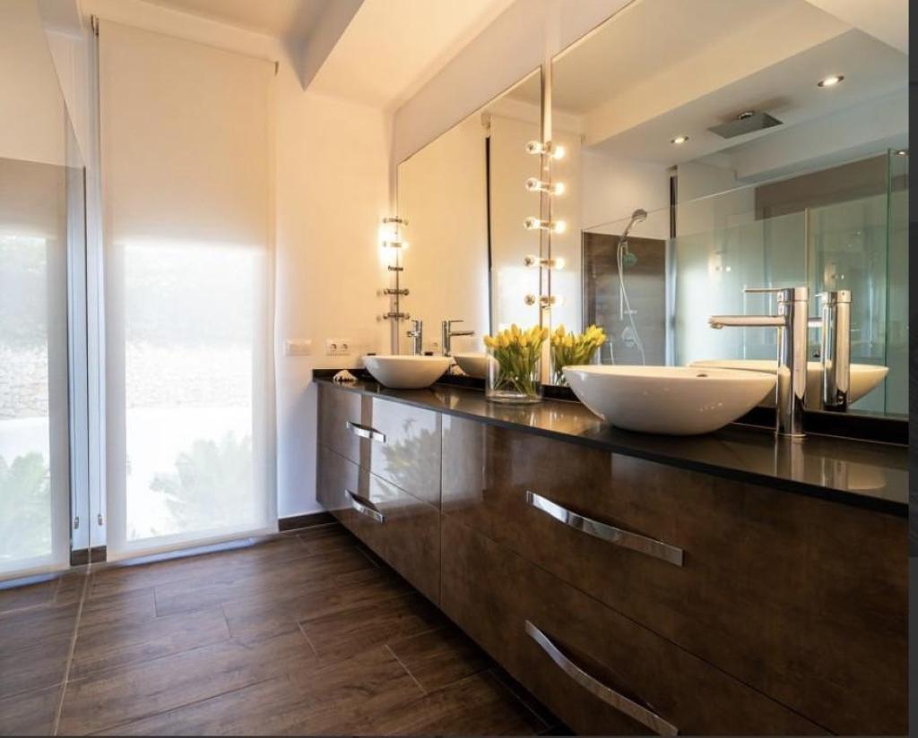 4 bed villa in Denia