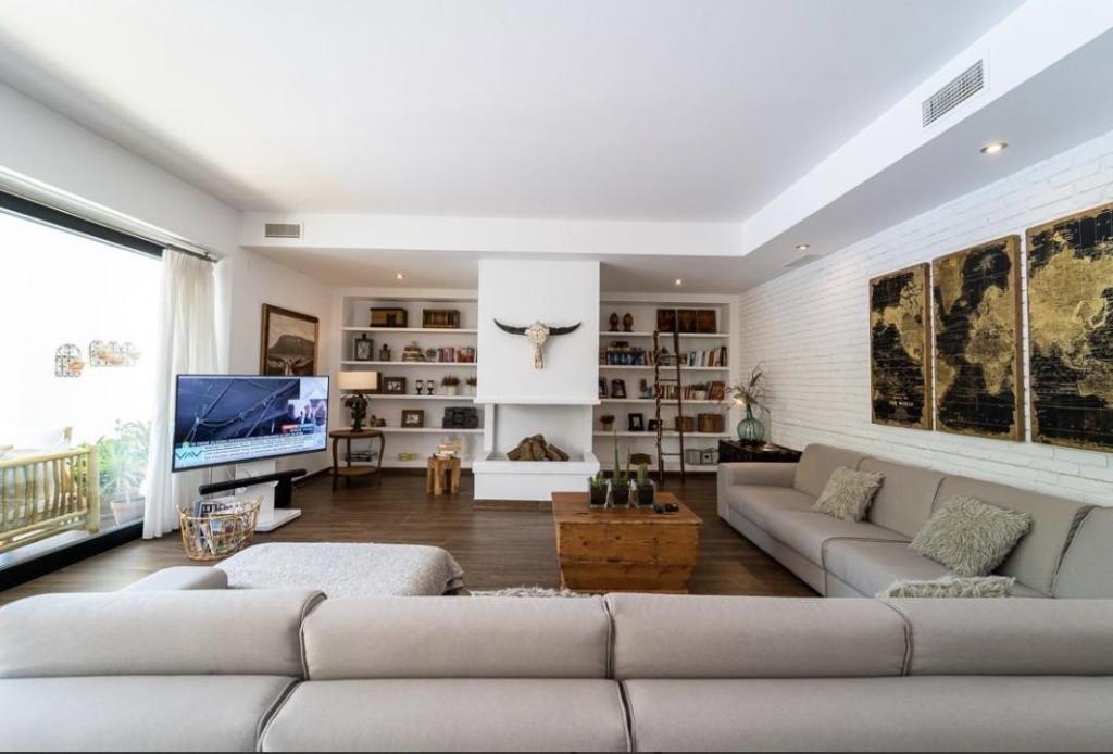 4 bed villa in Denia