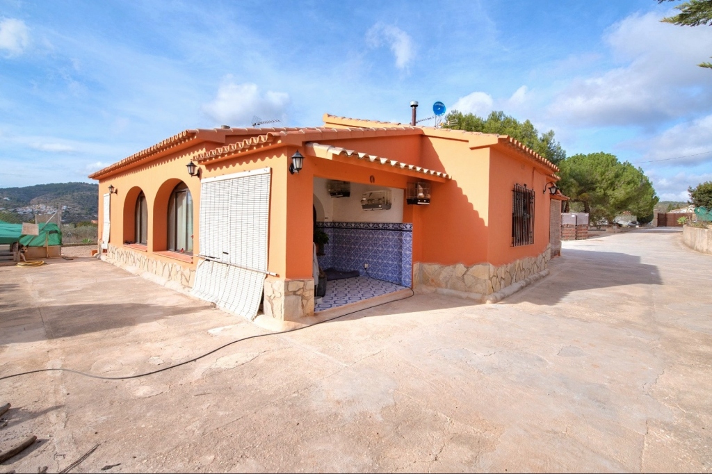 5 bed finca in Benissa