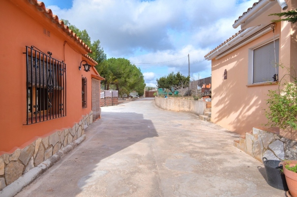 5 bed finca in Benissa