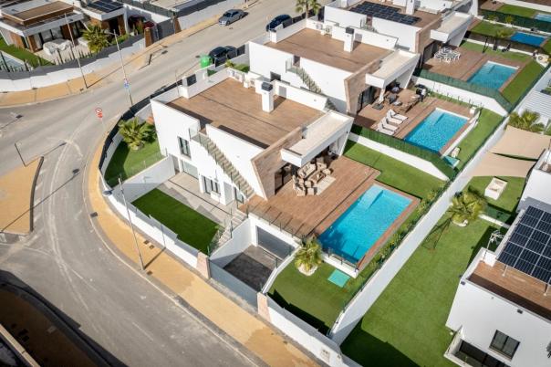 4 bed villa in Finestrat