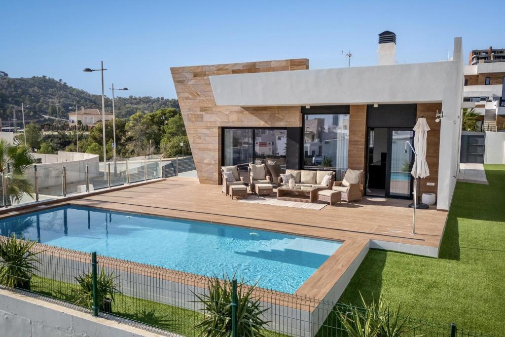 4 bed villa in Finestrat