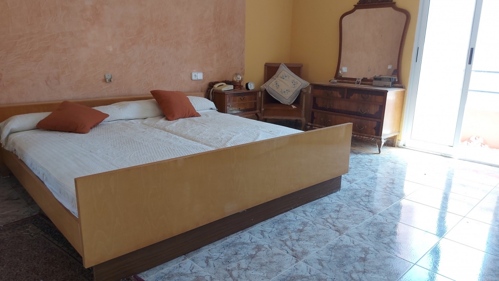 8 bed town house in Gata de Gorgos