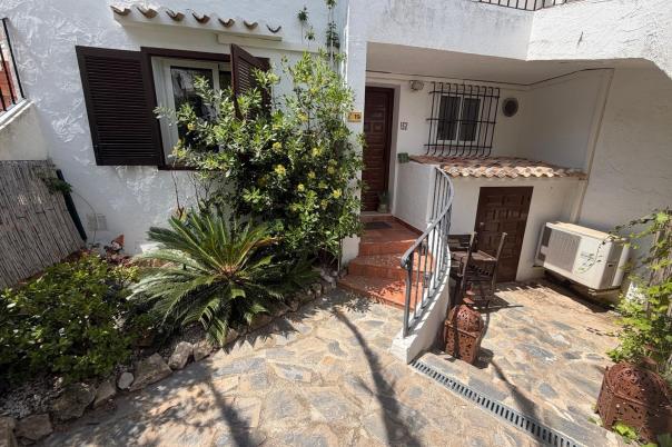 2 bed terraced house in Moraira