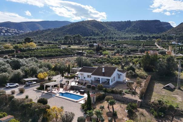 3 bed villa in Pedreguer