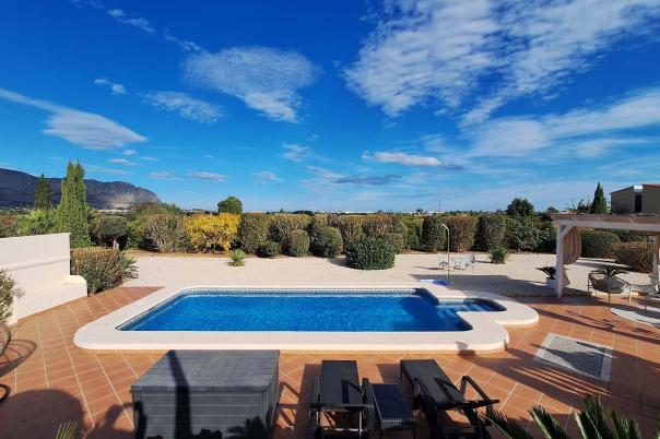 3 bed villa in Pedreguer