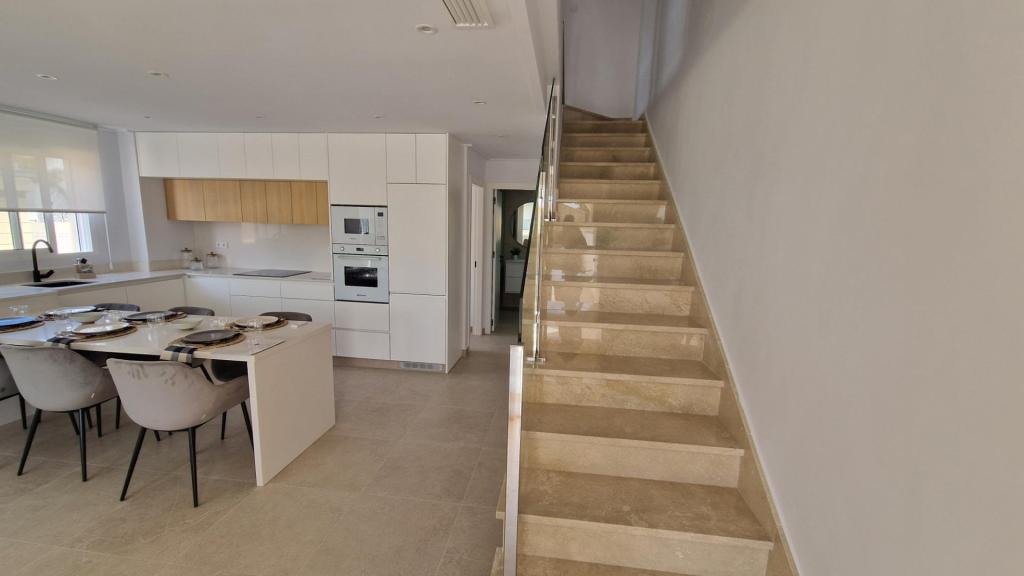 4 bed town_house in Bigastro
