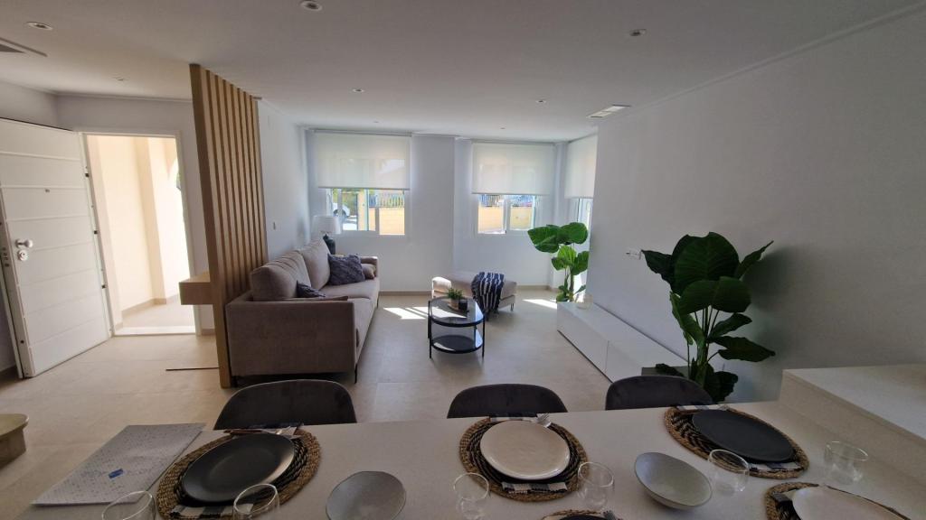 4 bed town_house in Bigastro