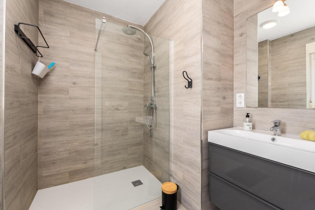 6 bed villa in Albir