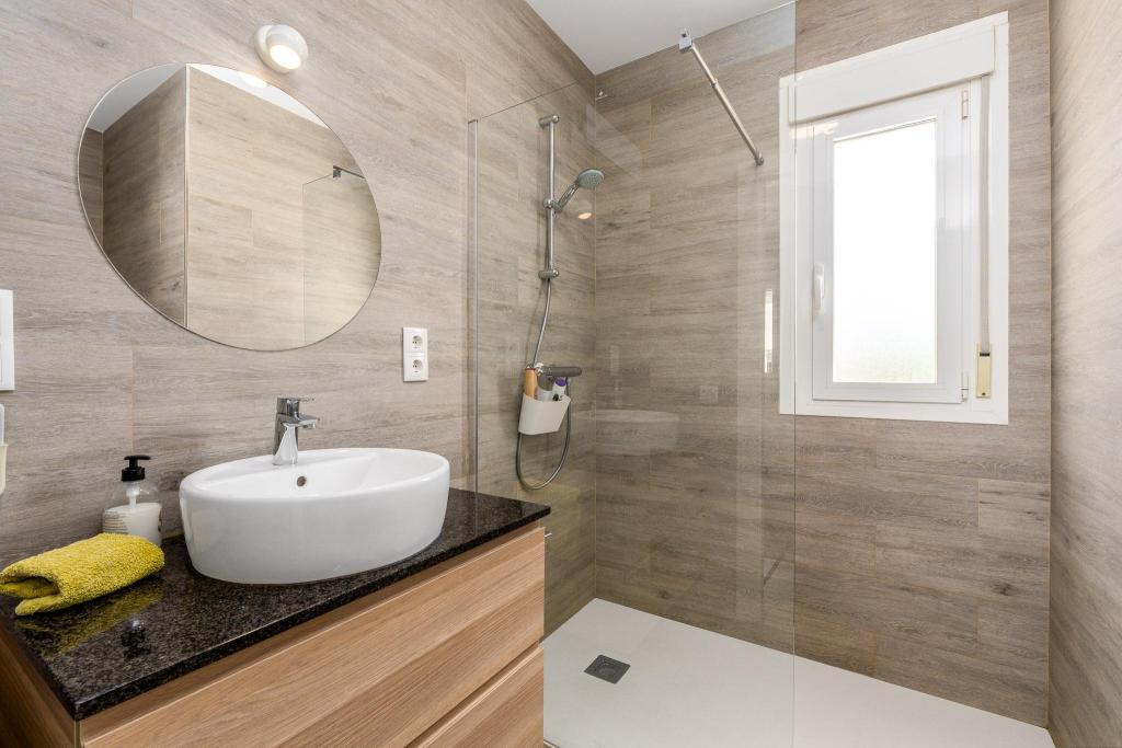 6 bed villa in Albir