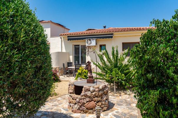 6 bed villa in Albir