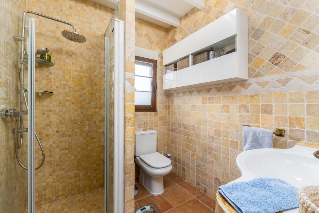 6 bed villa in Albir