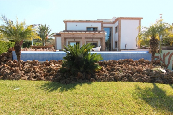 5 bed villa in Jávea