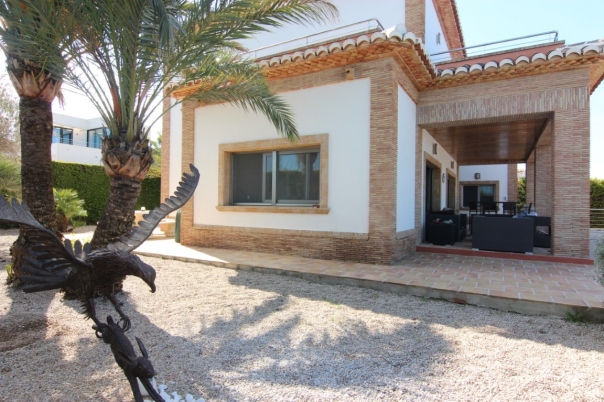5 bed villa in Jávea