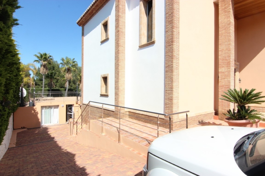 5 bed villa in Jávea