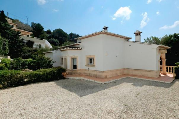 3 bed villa in Moraira