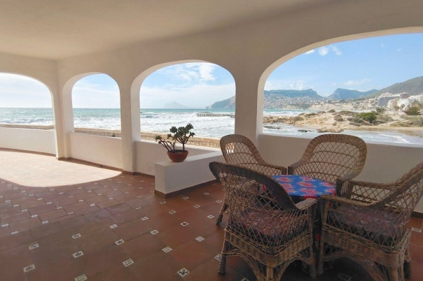 5 bed casa / chalet in Calpe / Calp