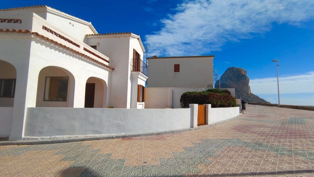 5 bed casa / chalet in Calpe / Calp