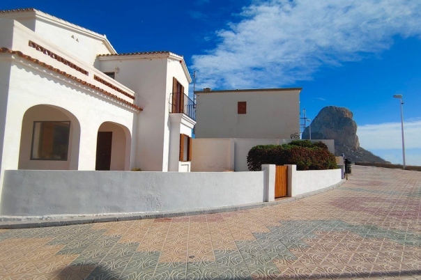 5 bed casa / chalet in Calpe / Calp