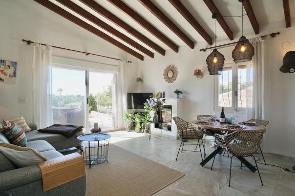 5 bed villas in Moraira