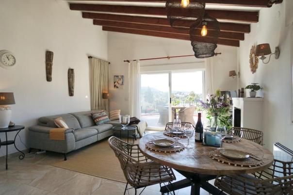 5 bed villas in Moraira
