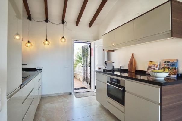 5 bed villas in Moraira