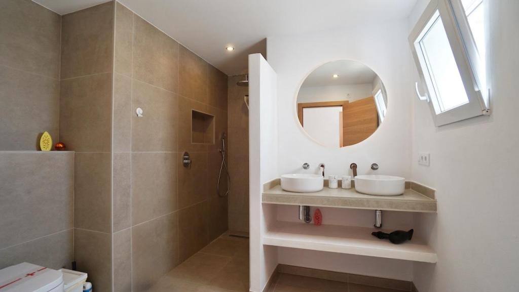5 bed villas in Moraira