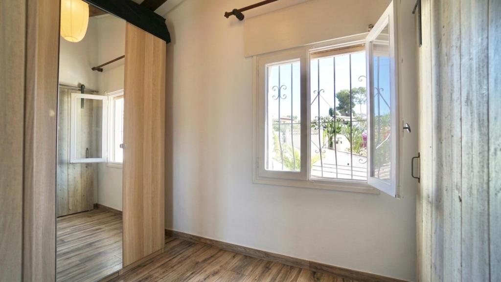 5 bed villas in Moraira