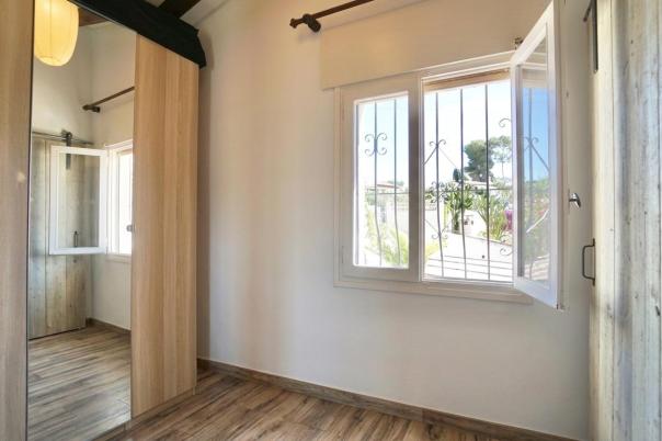 5 bed villas in Moraira