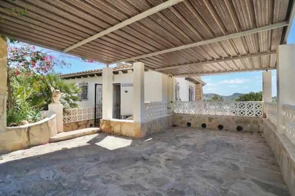 5 bed villas in Moraira