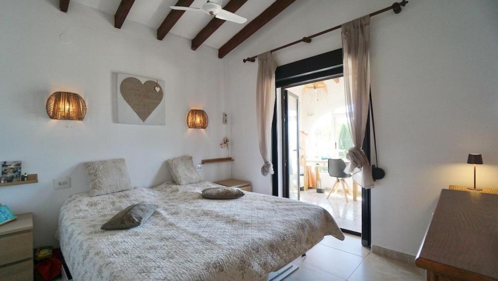 5 bed villas in Moraira