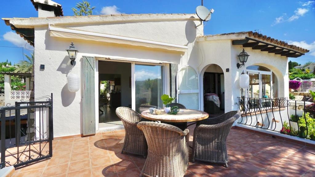 5 bed villas in Moraira